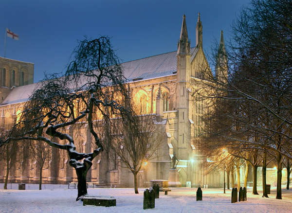 cathedral-in-the-snow_-winchester